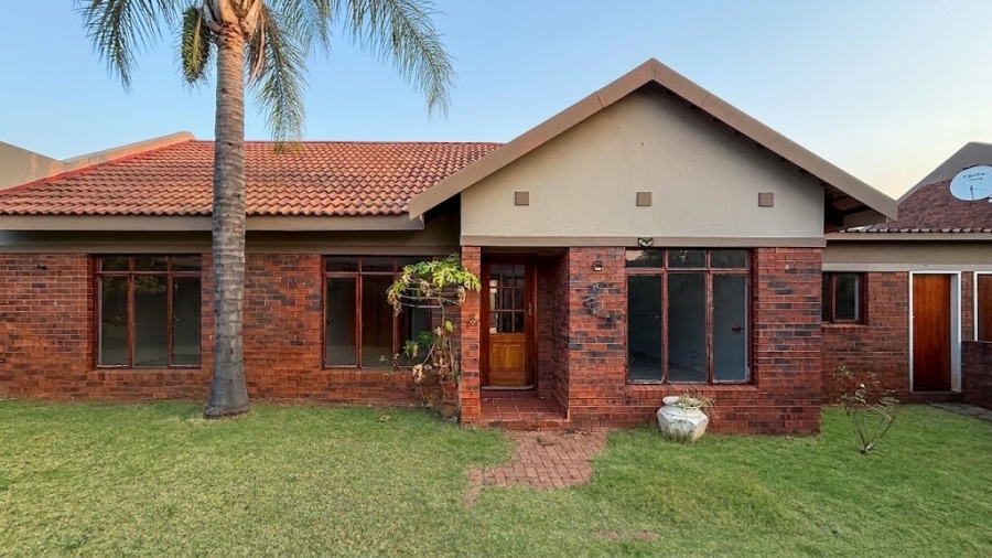 3 Bedroom Property for Sale in Flamwood North West